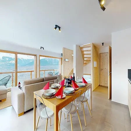 Chalet In Les Agettes With Terrace 木屋